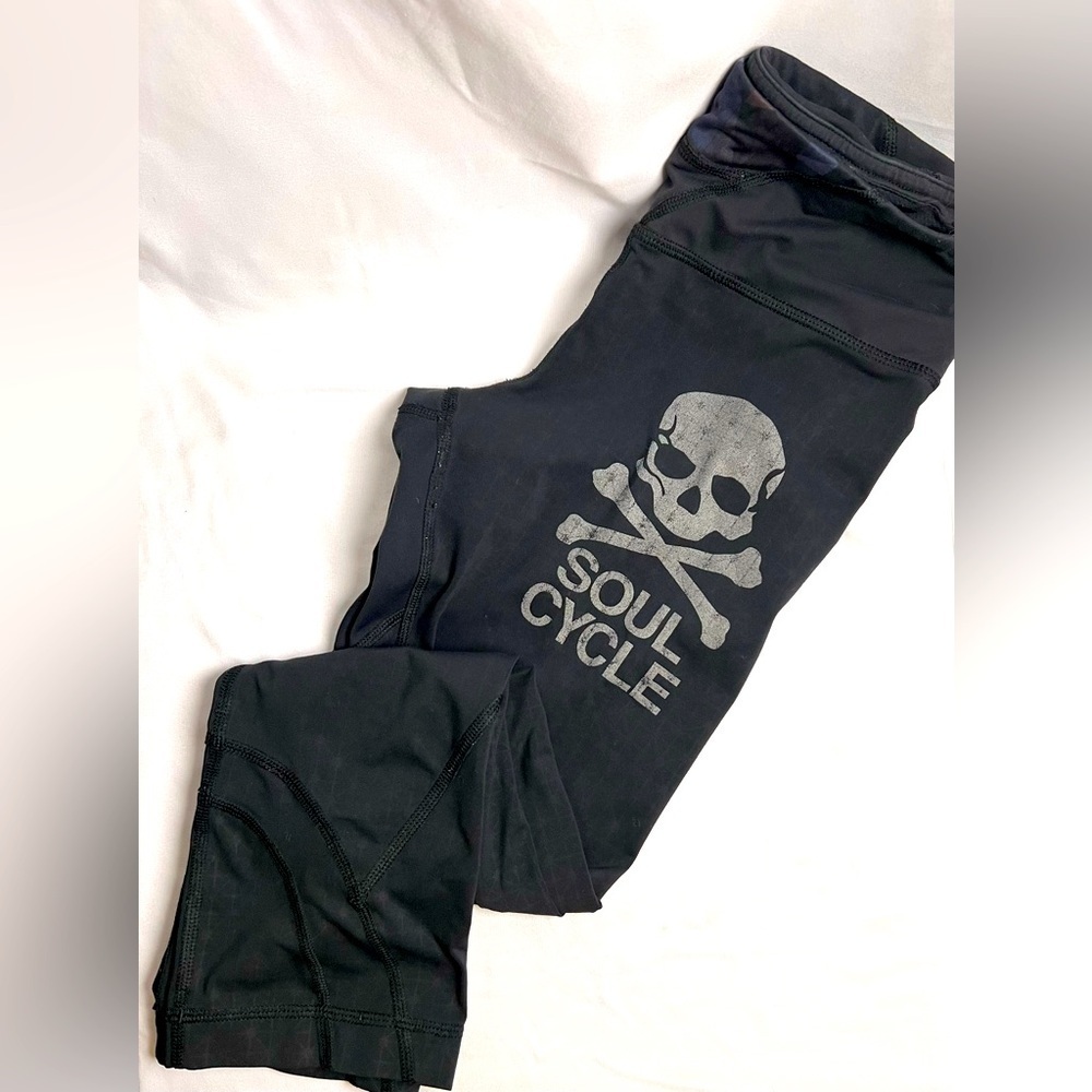 SOULCYCLE x LULULEMON Cropped Legging
